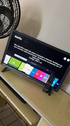 TV LG 24 polegadas ainda no plástico