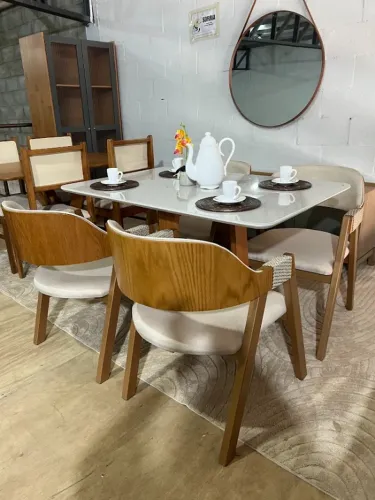 Mesa com 4 cadeiras 1,20cm modelo polotrona