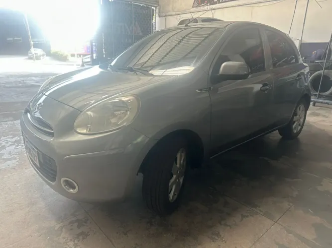 Nissan March S 1.0 16V Flex Fuel 5P 2013