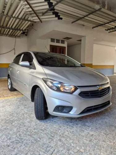 Chevrolet Onix Hatch LT 1.0 8V Flex Mec. 4P 2017