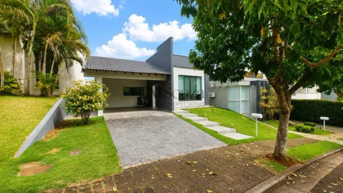 Casa à venda em Londrina, Esperança, com 3 quartos, com 146.54 m², Condomínio Royal Forest