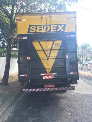 PLATAFORMA ELEVADORA VEICULAR PARA CAMINHÃO