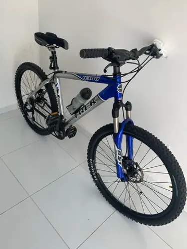Bike trek 4300 aro 26 quadro 18