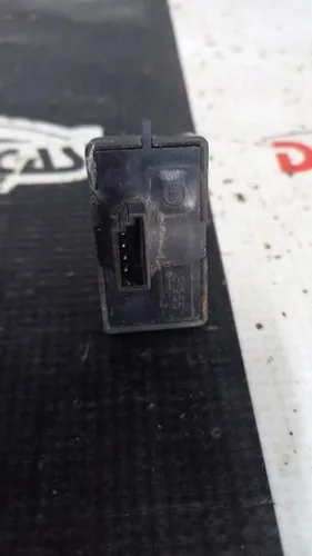 botao vidro eletrico traseiro l/e fiat idea