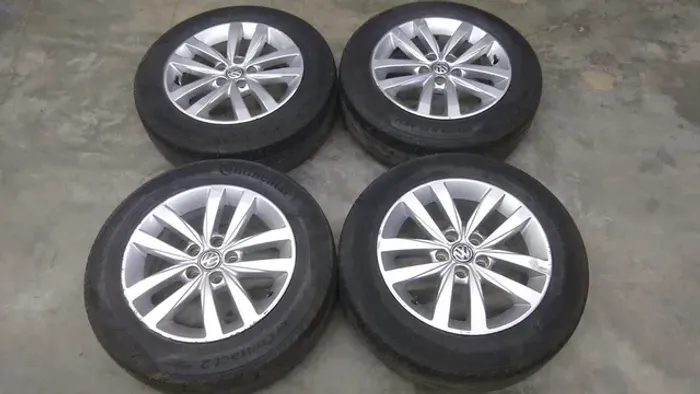 Jogo de roda Aro 15 VW Fox 2019