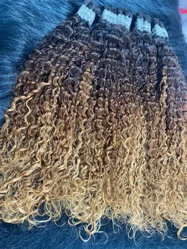 Cabelo humano cacheado de 75