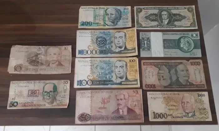 Coleção de cédulas antigas 