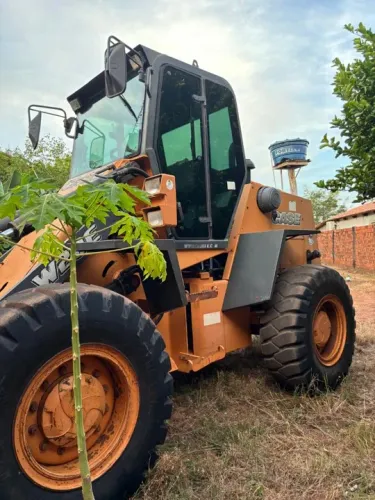 Pá carregadeira W20E 