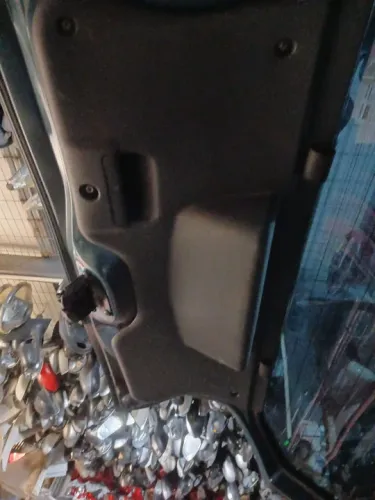 Tampa acabamento interno porta malas Palio fire chinês 