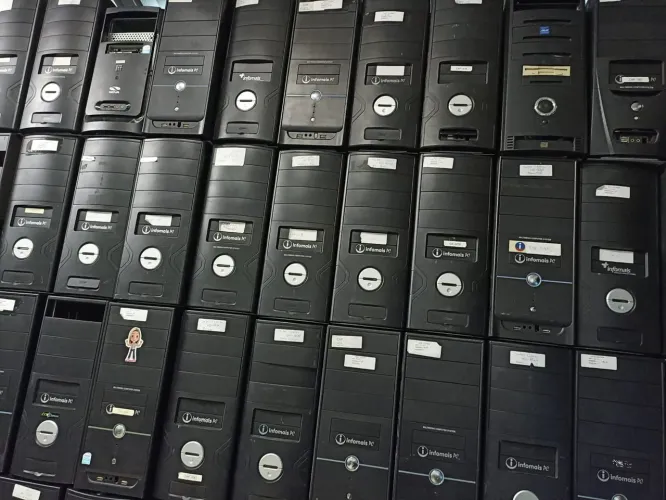 Gabinete Vazio com Fonte Simples Diversos Modelos por 45,00