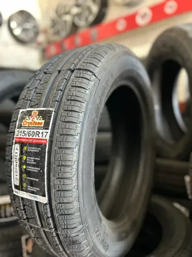 Pneu Crystone remolde 215/60 R17