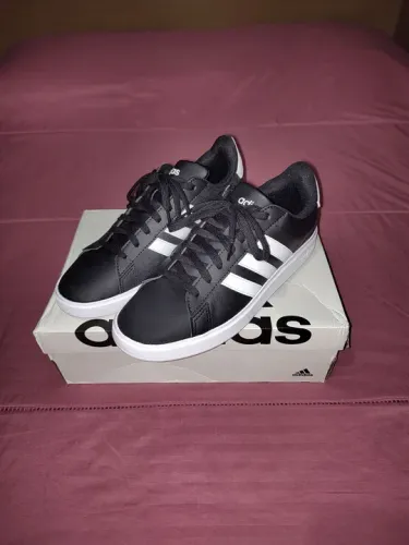 Adidas Grand Court 2.0
