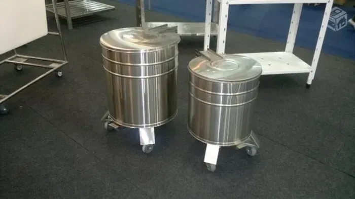 Lixeira inox 50 litros para restaurante e lanchonete