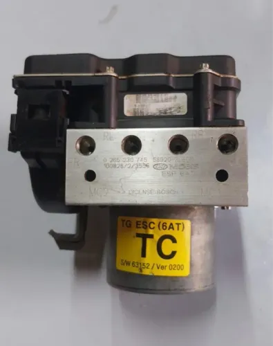 Modulo De Freio Abs 589203l600 0265230745 0265951231