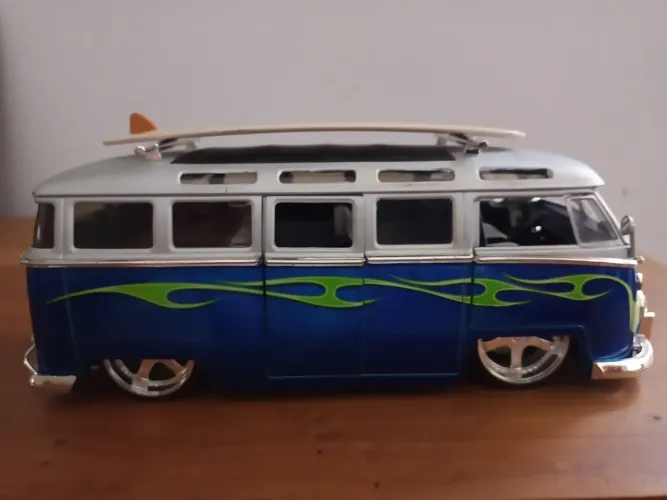 miniatura jada 1/24 Vw kombi 