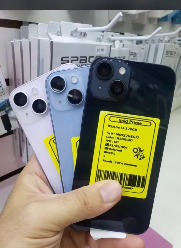 iPhone vitrine e lacrados Parcelo no cartão 