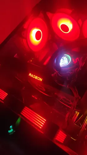 RX 6750 XT Founders Edition - venda ou troca 