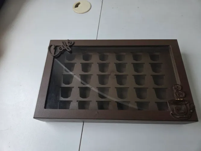 Porta cápsulas Nespresso em madeira