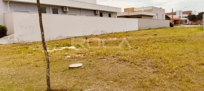 Terreno à venda no Condomínio Parque Faber Castell em São Carlos