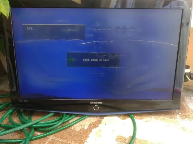 TV LCD Samsung LN40R71B - funcionando - imagem feia