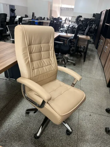 Cadeira luxo novas a pronta entrega 