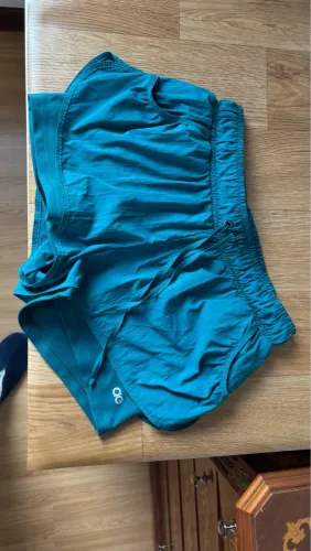 Shorts sobreposto marca Alto Giro - tamanho P