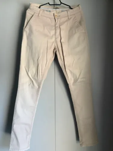 Calça de sarja