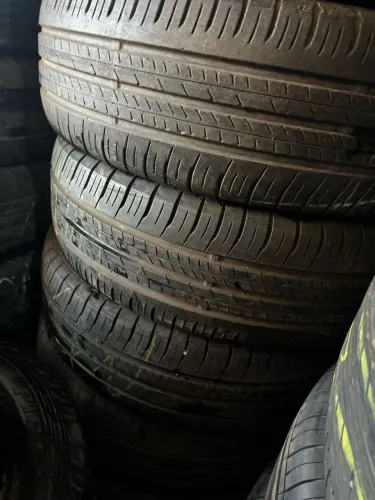 Pneu Dunlop 185/65/15 90 % Vida util.