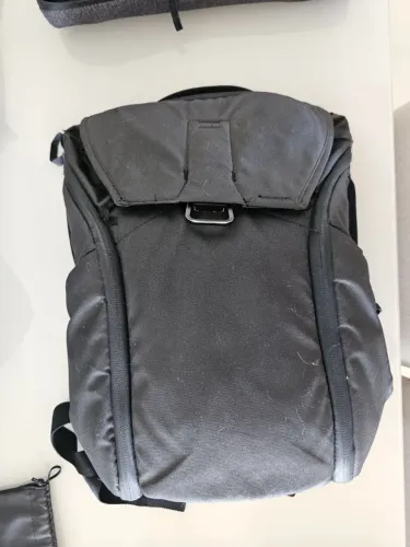 Mochila Peak Design Everyday Backpack 20L - Preta