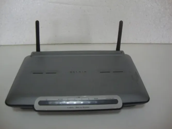 Roteador de sinal Marca Belkin Modelo F5D6231-4.