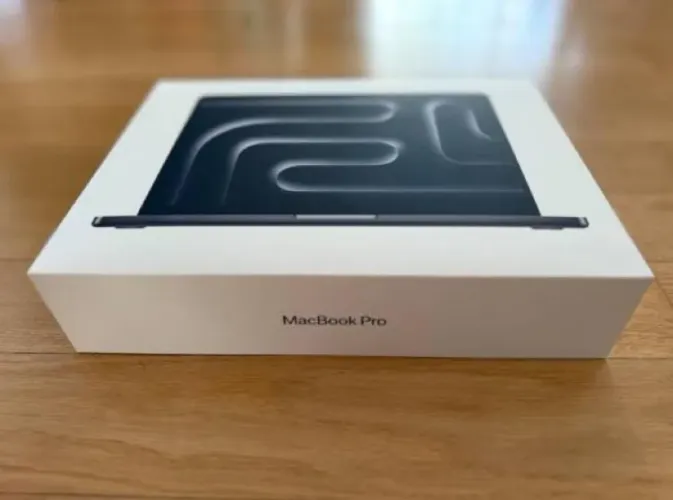 MacBook Pro 14 - M4Pro | 24GB | 512 SSD Lacrado na promoção