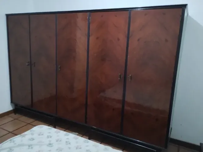 VENDO CONJUNTO DE MÓVEIS DE QUARTO ANTIGOS (DÉCADA DE 1940) EM ÓTIMO ESTADO DE CONSERVAÇÃO