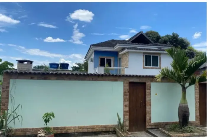 Pedra de Guaratiba, linda casa duplex, 2 quartos (suite), amplo quintal, piscina, área gou