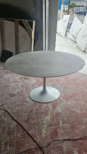 Fabricamos base saarinen tulipa + tampo oval 1.20x0.80 mdf cimento queimado