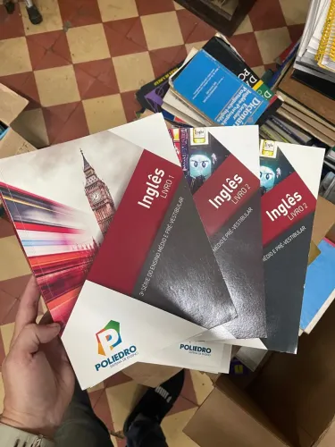 Livro inglês 3 volumes Poliedro sistema de ensino pré vestibular ensino médio