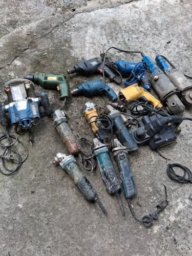  20 máquinas pra arrumar ou tirar peças 