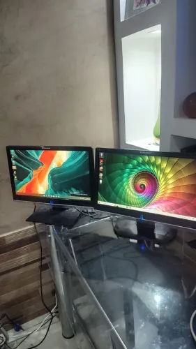 Monitores Lenovo 19 Pol, Suporte pra HDMI, Cabos, Ótimo Estado, Funcionando Perfeitamente