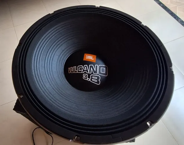 Alto Falante SubWoofer, Vulcano 3.8  18" Polegadas 1.9OO RMS de 4 Ohms!!!