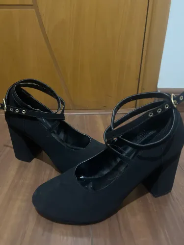 Sapato boneca salto grosso