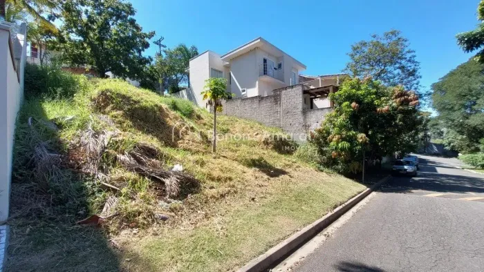 Terreno com vista incrível à venda no Condomínio Águas da Serra - Valinhos/SP