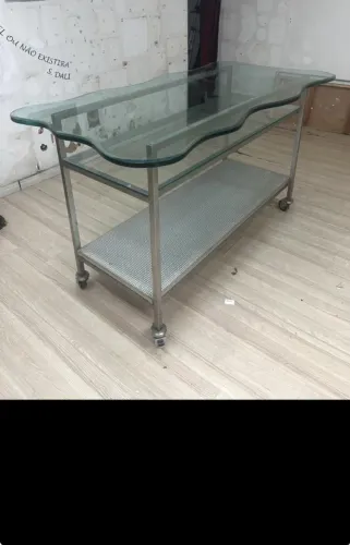 mesa de aço inox tampo de vidro bizotado de 2cm de expessura