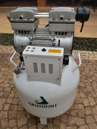 Compressor odontologico Cristofoli