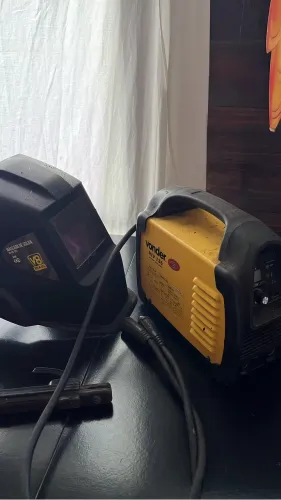 Máquina solda vonder riv 136 + máscara v8 Brasil 