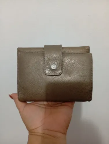 Carteira feminina de couro da aredda