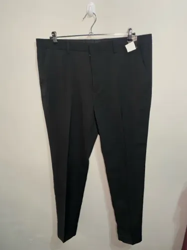 Calça Social Preta Woolwhorts tamanho 44 nova 