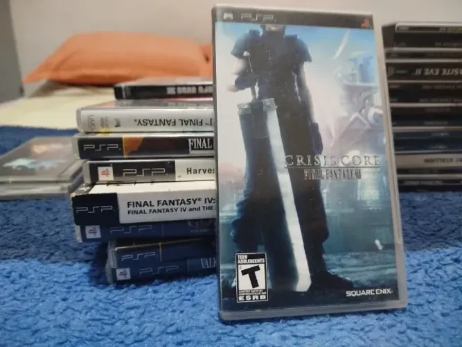 Crisis Core Final Fantasy VII (Black Label)