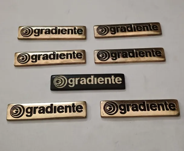 Logotipo gradiente 6 unidades