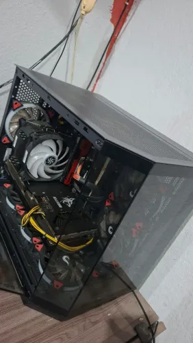 Ryzen 7 5700x3d ,rx7700xt,32 Ram 3200mz