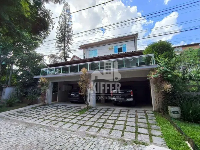 Casa com 4 quartos à venda, 288 m² por R$ 1.890.000 - Pendotiba - Niterói/RJ