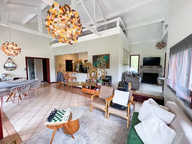 Casa à Venda em Condomínio Fechado com 2.600m²,Verdadeiro Paraiso Ecológico